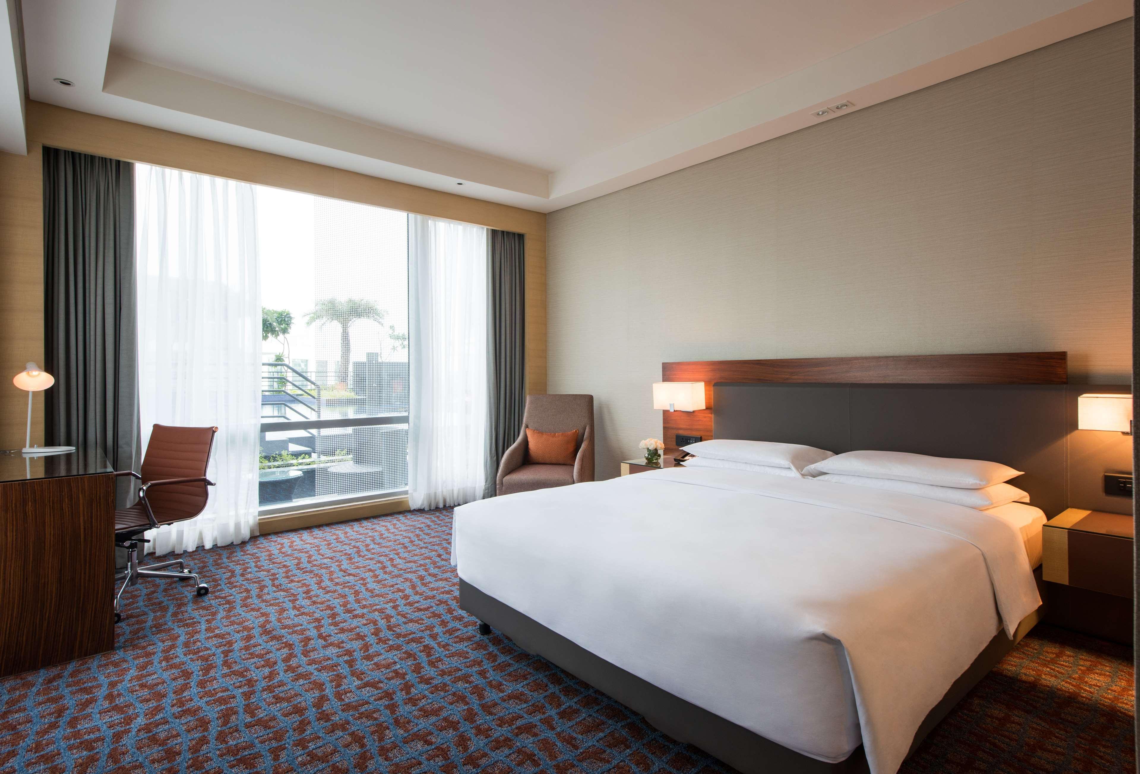Hyatt Regency Lucknow Gomti Nagar Ξενοδοχείο Εξωτερικό φωτογραφία Deluxe Room